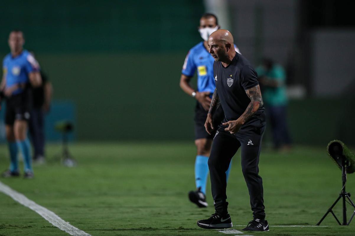 Em 3 de fevereiro de 2021, o Atltico de Sampaoli ficou sem chances matemticas de alcanar o ttulo do Campeonato Brasileiro ao ser derrotado por 1 a 0 pelo Gois no Estdio da Serrinha