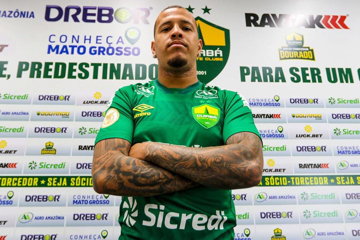 Cuiab contratou o lateral-esquerdo Sidcley