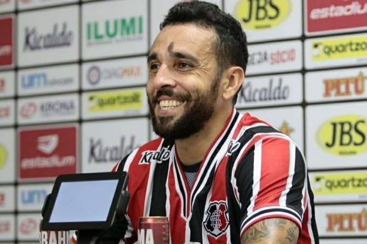 Caio Mancha (atacante) - ltima contratao de 2020, Mancha foi indicao de Martelotte, que j tinha trabalhado com o jogador. Ele ainda no chegou aos cinco jogos, mas vem sendo acionado o banco de reservas