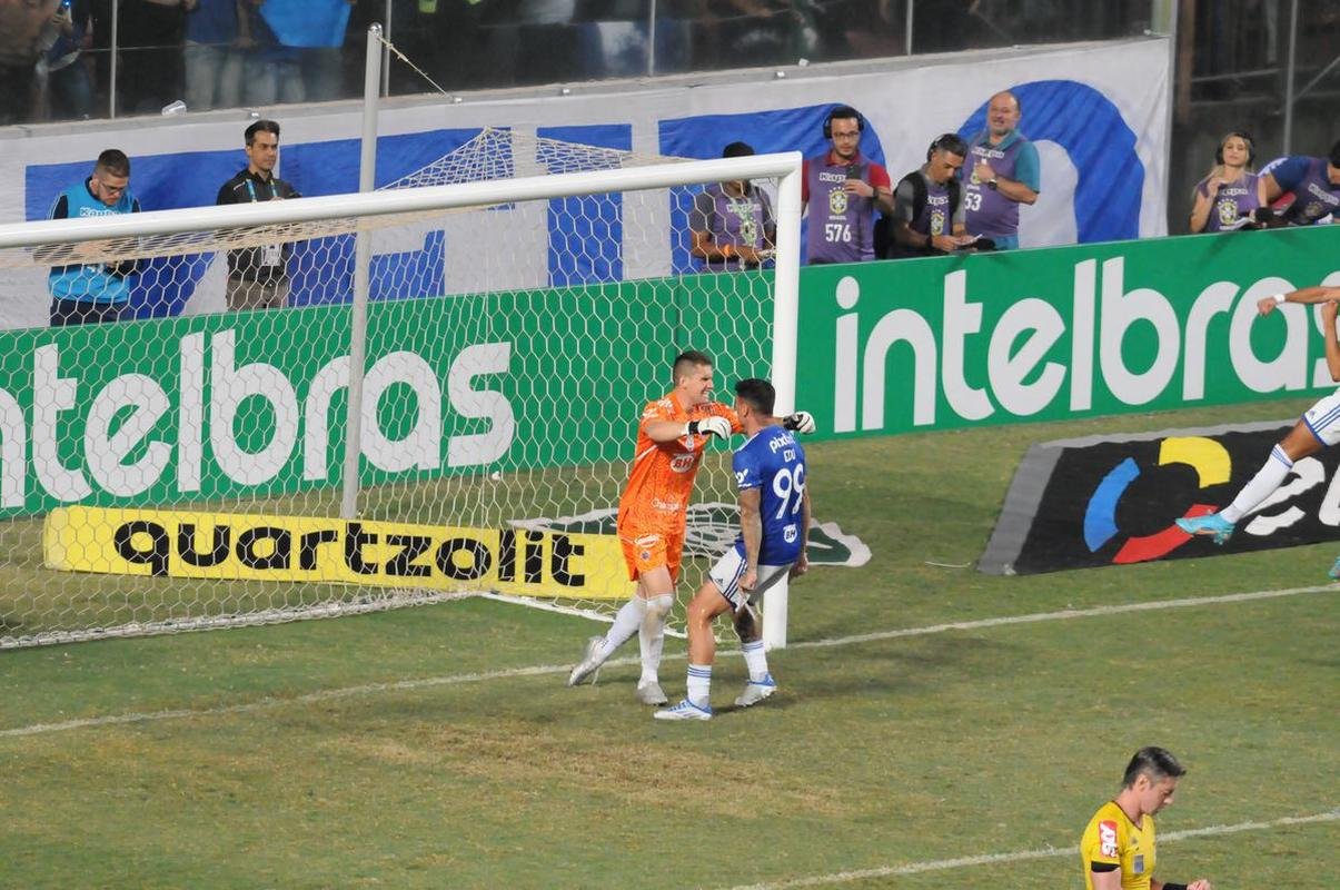 Fotos do jogo entre Cruzeiro e Remo pela Copa do Brasil