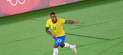 Brasil bate Espanha na prorrogação e ganha bi olímpico no futebol masculino