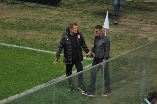 Fotos do jogo entre Amrica e Internacional, no Independncia, em Belo Horizonte, pela stima rodada da Srie A do Campeonato Brasileiro de 2021