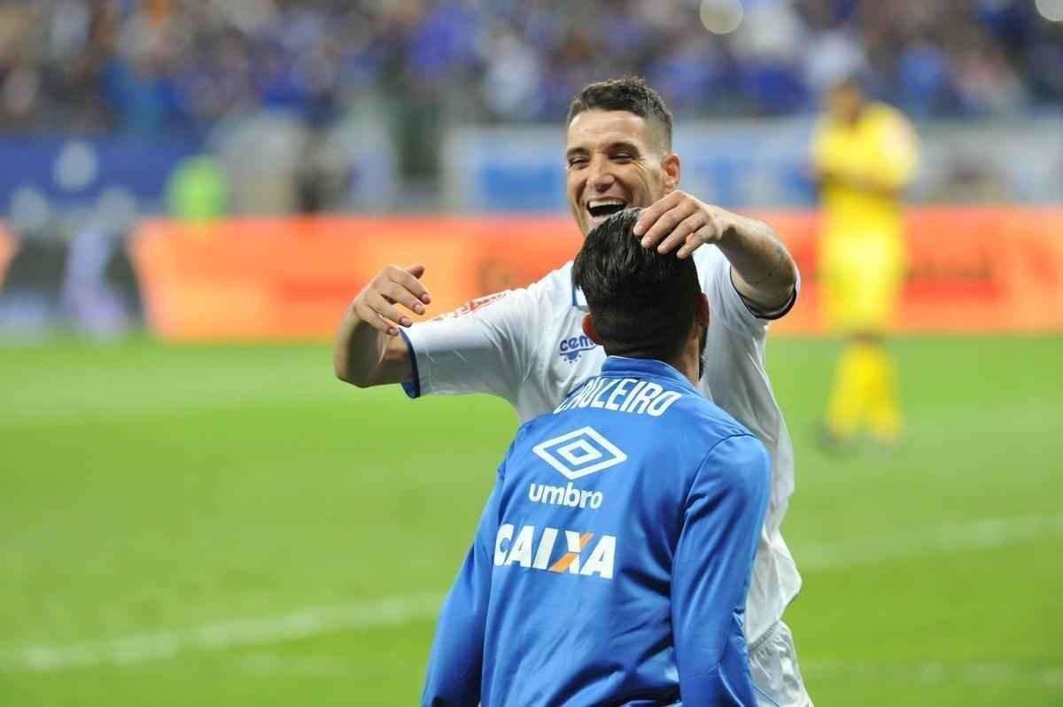 Cruzeiro venceu pnaltis com gols de Rafael Sobis, Raniel e Thiago Neves; Fbio pegou pnalti de Luan