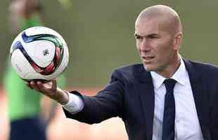 Veja imagens de Zidane como tcnico do Real Madrid