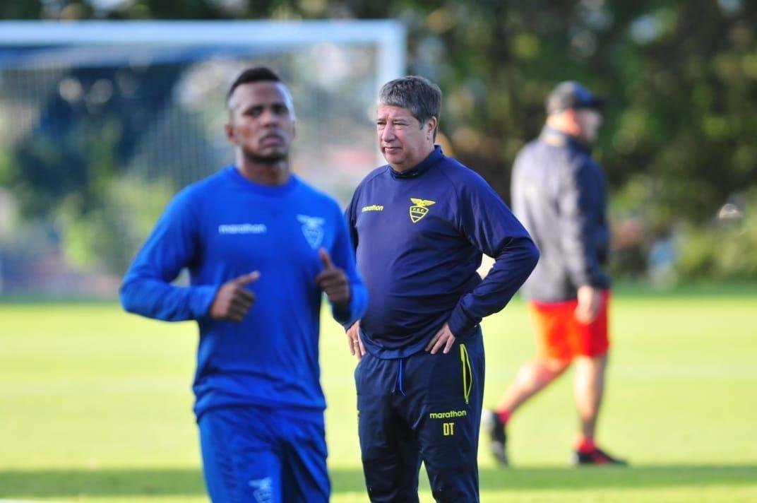 Imagens do treino do Equador na Toca da Raposa II