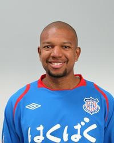 Paulinho - o atacante revelado pelo Galo se aposentou em 2015