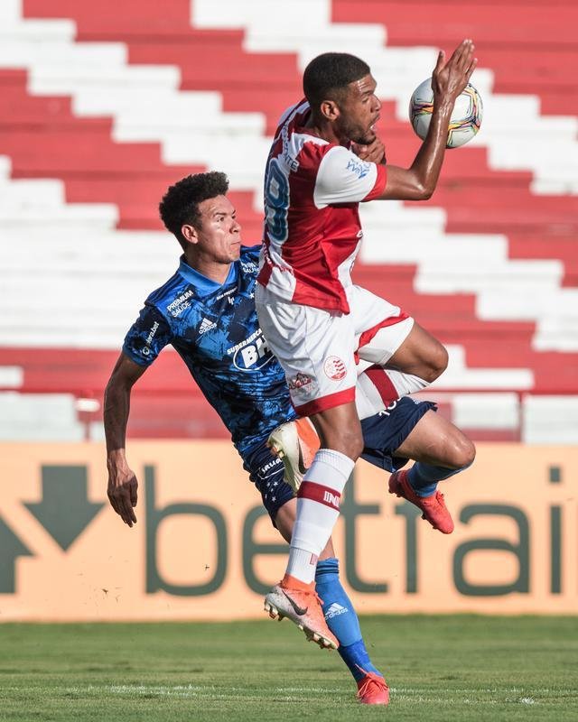 Fotos da partida entre Náutico e Cruzeiro, pela Série B