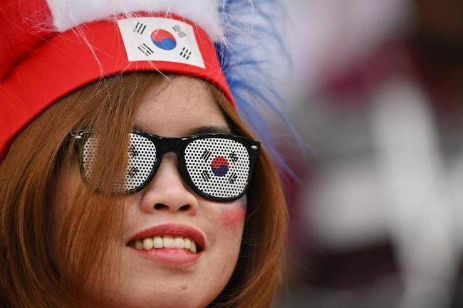 Torcedores de Coreia do Sul e Gana na partida pelo Grupo H da Copa do Mundo do Catar