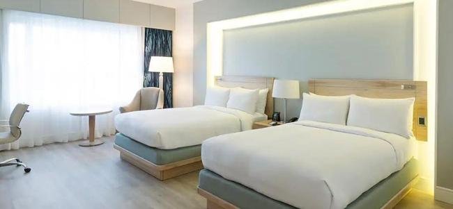 Galo est hospedado no Hilton Colon Guayaquil, localizado em uma regio nobre da cidade litornea no Equador; acomodao quatro estrelas tem estrutura de ponta