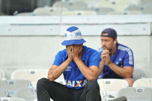 Reaes da torcida do Cruzeiro na partida contra o Palmeiras, no Mineiro, pelo Brasileiro
