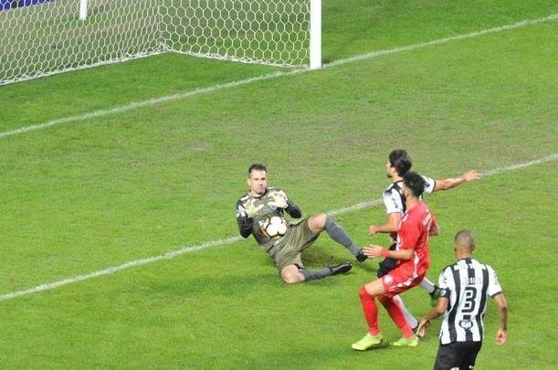 Fotos do segundo tempo da partida entre Atltico e Unin la Calera pela Copa Sul-Americana