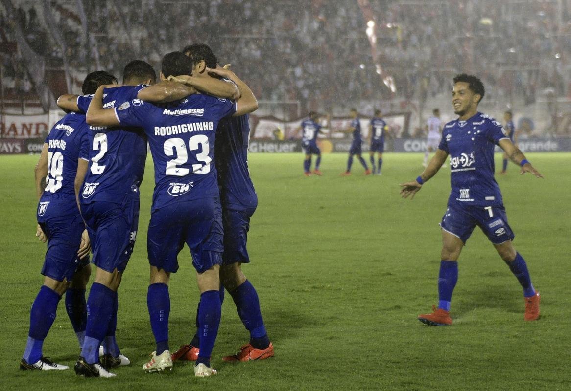 Cruzeiro venceu Huracn por 1 a 0 com gol de Rodriguinho
