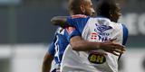 Bruno Rodrigo, de cabea, marcou o gol da vitria do Cruzeiro depois de falta cobrada por Arrascaeta: 3 a 2