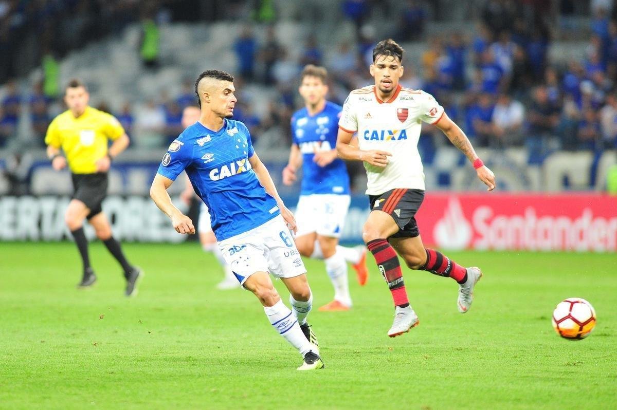 Fotos do primeiro tempo da partida entre Cruzeiro e Flamengo, no Mineiro, pela Copa Libertadores