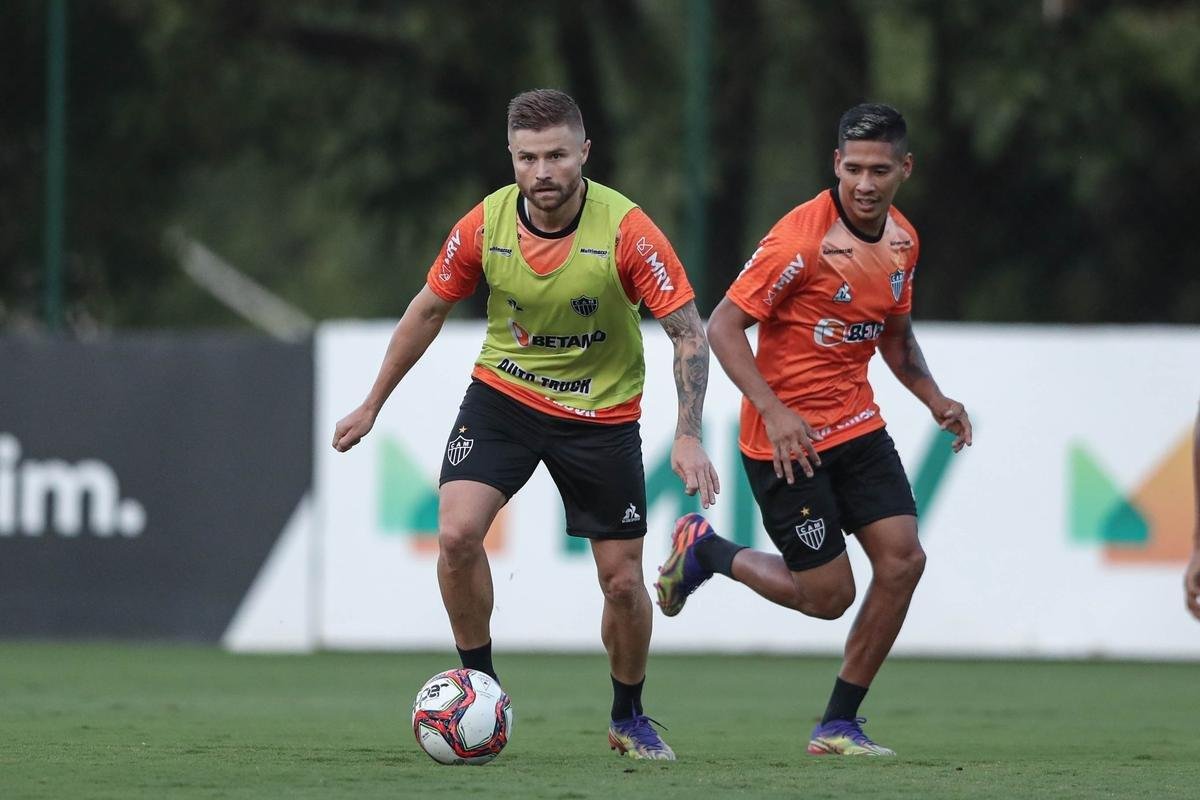 Com novo uniforme de treino, Atlético fechou nesta sexta-feira sua preparação para enfrentar o Athletic, às 19h deste sábado, no Independência, pela 11ª rodada do Campeonato Mineiro