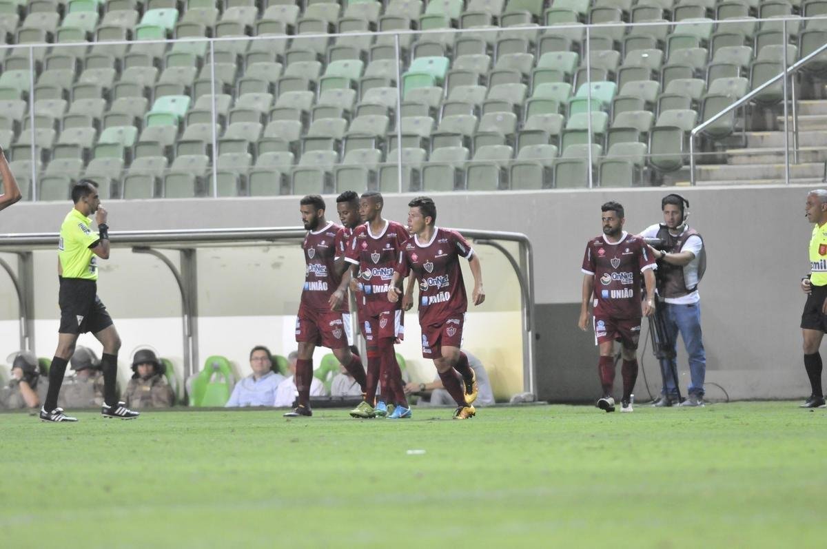 Amrica e Patrocinense se enfrentaram, no Independncia, pela primeira rodada do Campeonato Mineiro