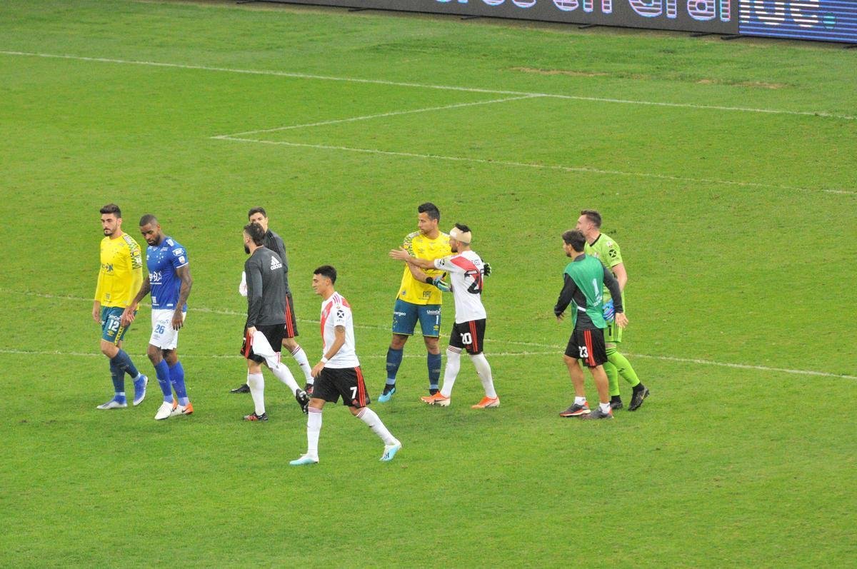 River derrotou Cruzeiro por 4 a 2 nos pnaltis, no Mineiro, e avanou s quartas de final da Libertadores