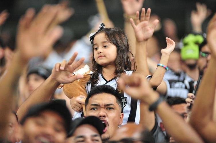 Torcida do Atltico lotou o Mineiro no jogo contra o Grmio e bateu recorde de pblico no Campeonato Brasileiro