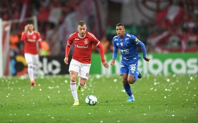 Fotos do duelo entre Internacional e Cruzeiro, no Beira-Rio, pela semifinal da Copa do Brasil