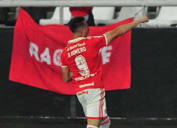 Com o resultado, o Colorado se isola ainda mais na vice-liderança, com 60 pontos, e fica um pouco mais perto do Palmeiras, que empatou com o São Paulo e tem 68
