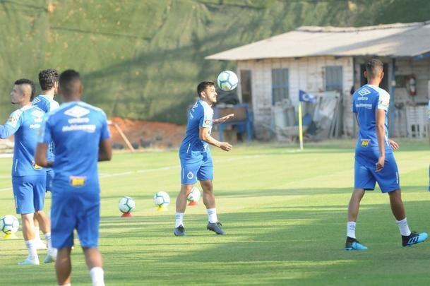 Galeria de fotos do treino do Cruzeiro nesta sexta-feira (6/9), na Toca da Raposa II