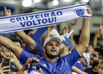 Diretor financeiro da SAF, Raphael Vianna revelou que o Cruzeiro espera faturar mais de R$ 200 milhões no próximo ano