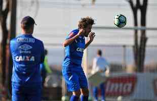 Fotos do treino do Cruzeiro desta sexta-feira, na Toca da Raposa II (Alexandre Guzanshe/EM D.A Press)
