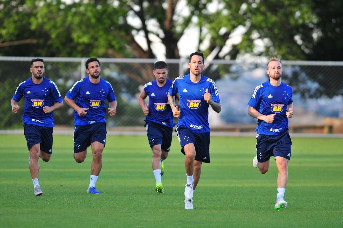 Fotos da reapresentao do Cruzeiro na Toca da Raposa II