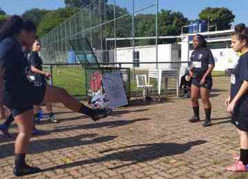 Maior produtora de conteúdo digital esportivo do Brasil visitou o Meninas em Campo para uma ação de voluntariado. Saiba mais sobre o projeto
