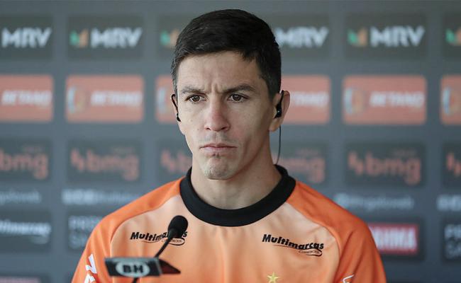 Recuperado da COVID-19, Nacho Fernández pode reaparecer diante do Atlético-GO