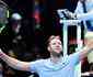 Sock surpreende Zverev e garante lugar na semifinal do ATP Finals em Londres