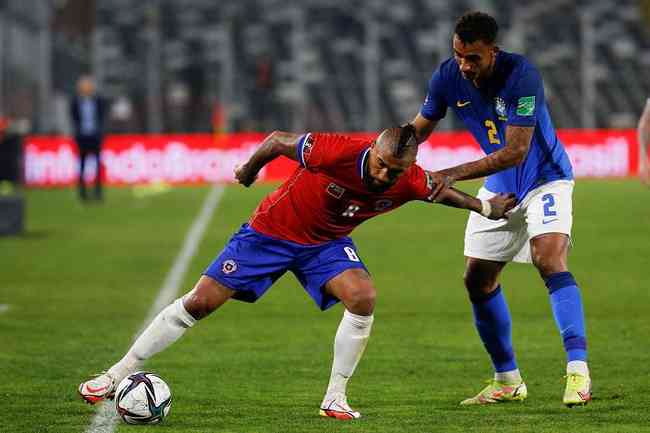Vidal foi um dos destaques do Chile na derrota para o Brasil