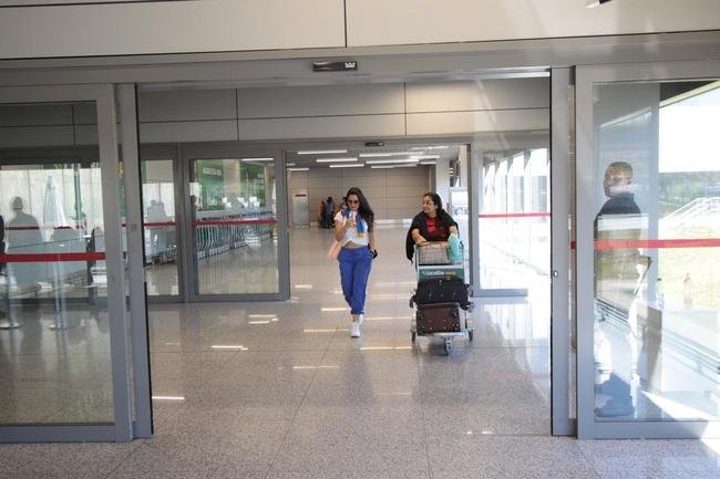 Na primeira vez de Larissa Riquelme em Belo Horizonte, levamos a modelo e apresentadora paraguaia para um verdadeiro banquete de pratos tpicos da culinria mineira. E ela adorou!