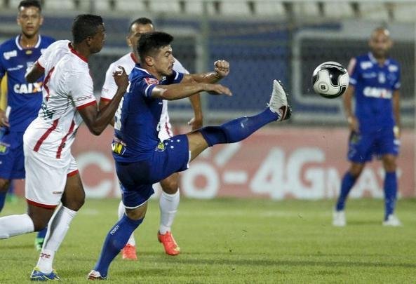 Veja imagens da partida entre Tricordiano e Cruzeiro, na Arena do Jacar