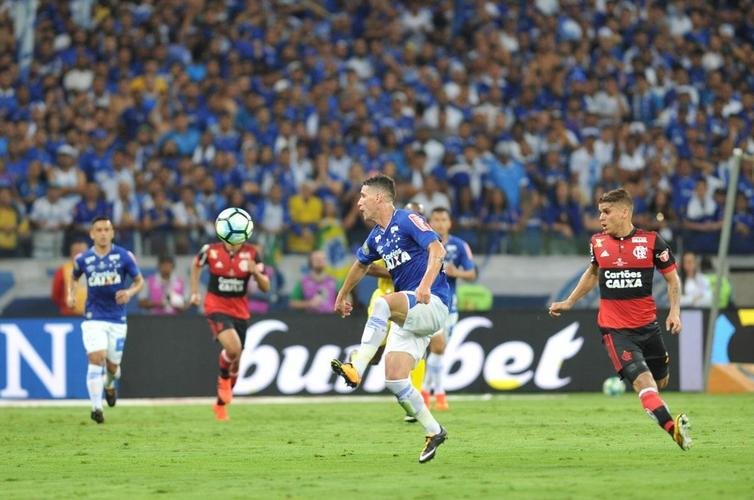 Fotos da grande deciso da Copa do Brasil, entre Cruzeiro e Flamengo, no Mineiro