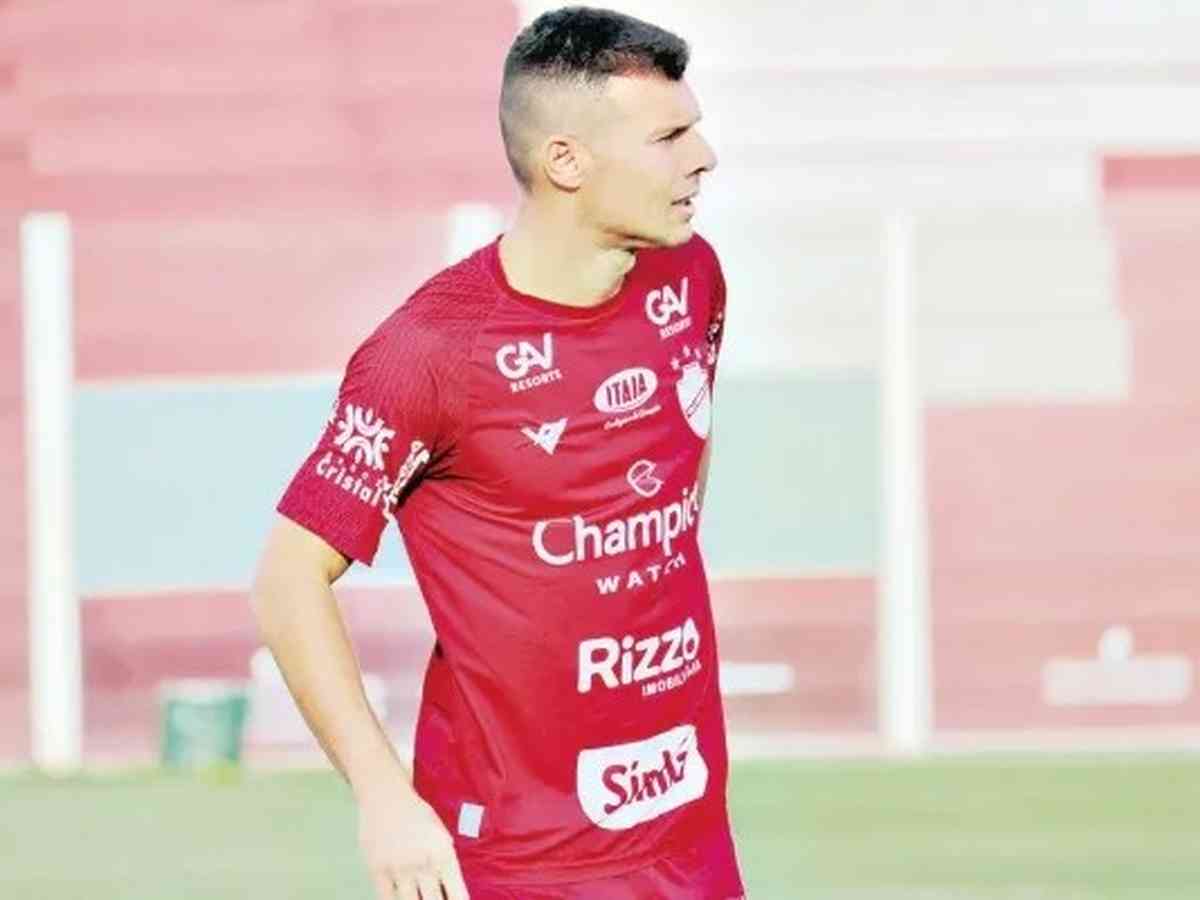 Ex-Cruzeiro, Wagner analisa ano no Vila e faz planos para