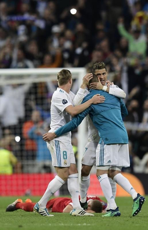 Depois da classificao do Real Madrid, festa merengue e decepo do Bayern no Santiago Bernabu