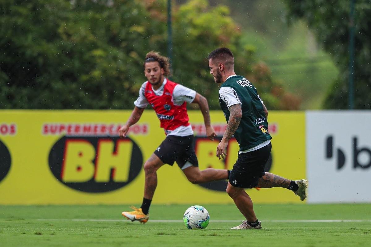 Fotos do primeiro treino de Hulk no Atlitco