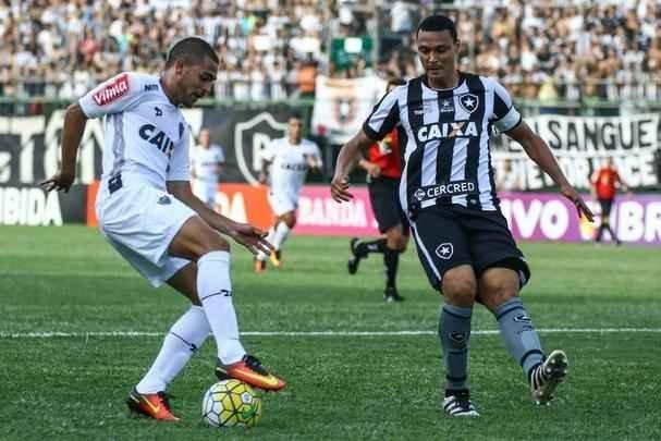 Atltico  derrotado pelo Botafogo, pela 31 rodada do Brasileiro, e fica mais distante do ttulo