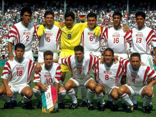 Goleiro mexicano Jorge Campos (nmero 9) foi para Atlanta-1996 e foi eliminada para a Nigria nas quartas de final