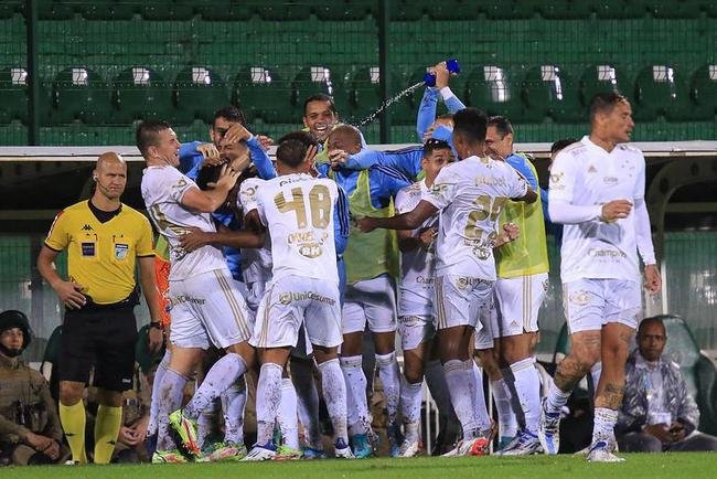 2 Cruzeiro - R$ 1.020,4 bilho