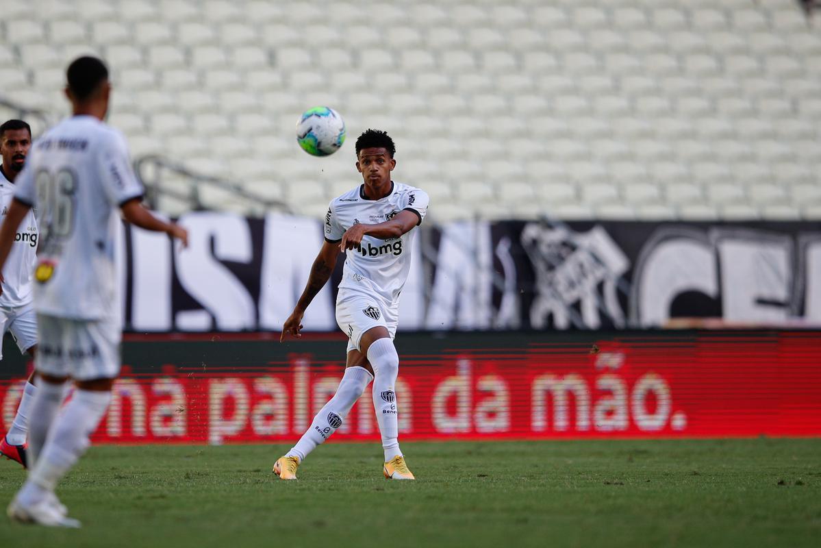Fotos do jogo entre Ceará e Atlético, que terminou empatado por 2 a 2