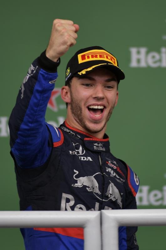 Verstappen, da RBR, venceu GP Brasil de Frmula 1, em Interlagos, So Paulo, e foi seguido de Pierre Gasly, da Toro Rosso, e Lewis Hamilton, da Mercedes