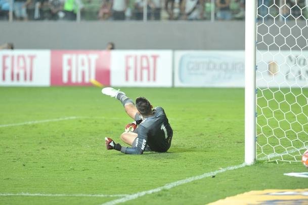 Fred marca de pnalti, empata clssico e d ttulo mineiro ao Cruzeiro no Independncia