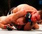 McGregor paga caro pelo excesso de confiana e  finalizado pelo grande 'azaro' Nate Diaz