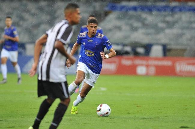 Fotos do jogo entre Cruzeiro e Democrata-GV, no Mineiro, em BH, pela quinta rodada do Campeonato Mineiro de 2022