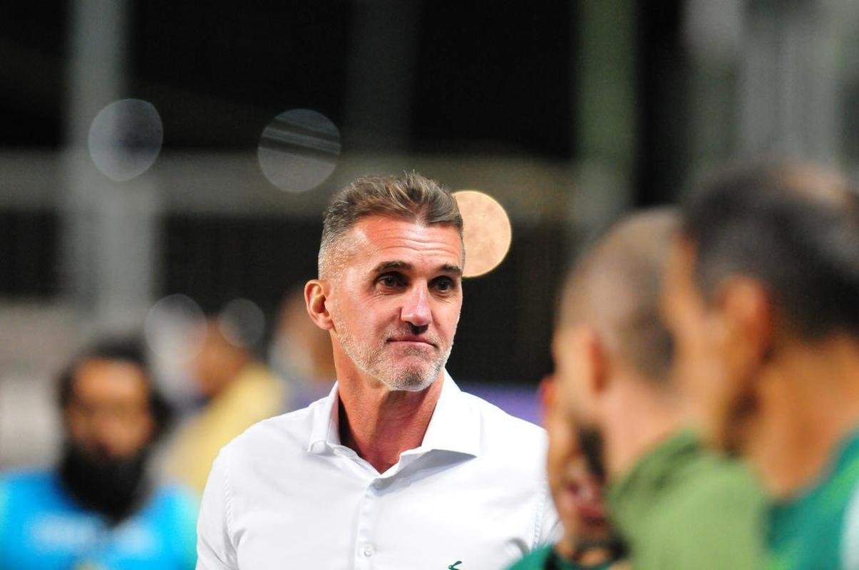 Fotos do jogo entre Amrica e Botafogo, no Independncia, em Belo Horizonte, pela stima rodada do Campeonato Brasileiro