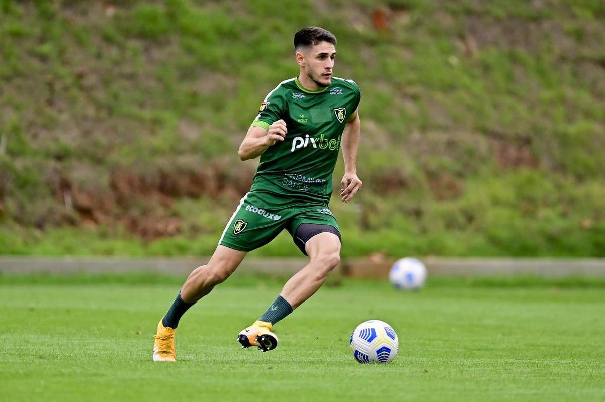 Luiz Fernando (atacante): contrato de emprstimo junto ao Tombense at 31/12/2021