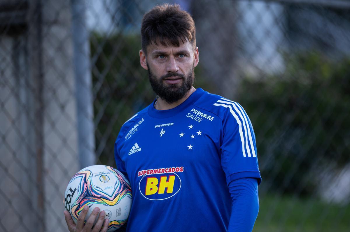 Rafael Sobis - dezembro de 2021