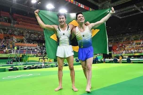 Brasileiros Diego Hypolito e Arthur Nory conquistaram a medalha de prata e bronze, respectivamente, na prova de solo da ginstica nos Jogos Olmpicos do Rio de Janeiro